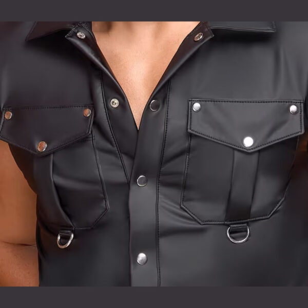 Nek zwart shirt met borstzakken